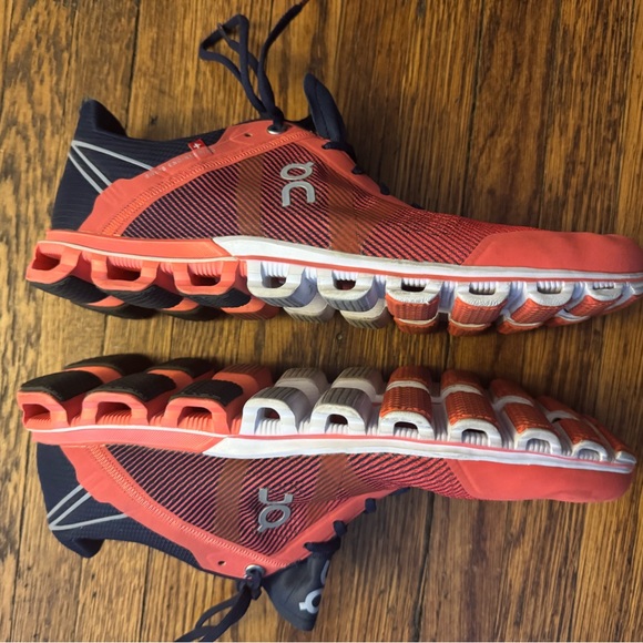 On Cloudflow Athletic Shoes Womens Size W10 Red Blue Mesh Running Outdoor Gym - Picture 7 of 13